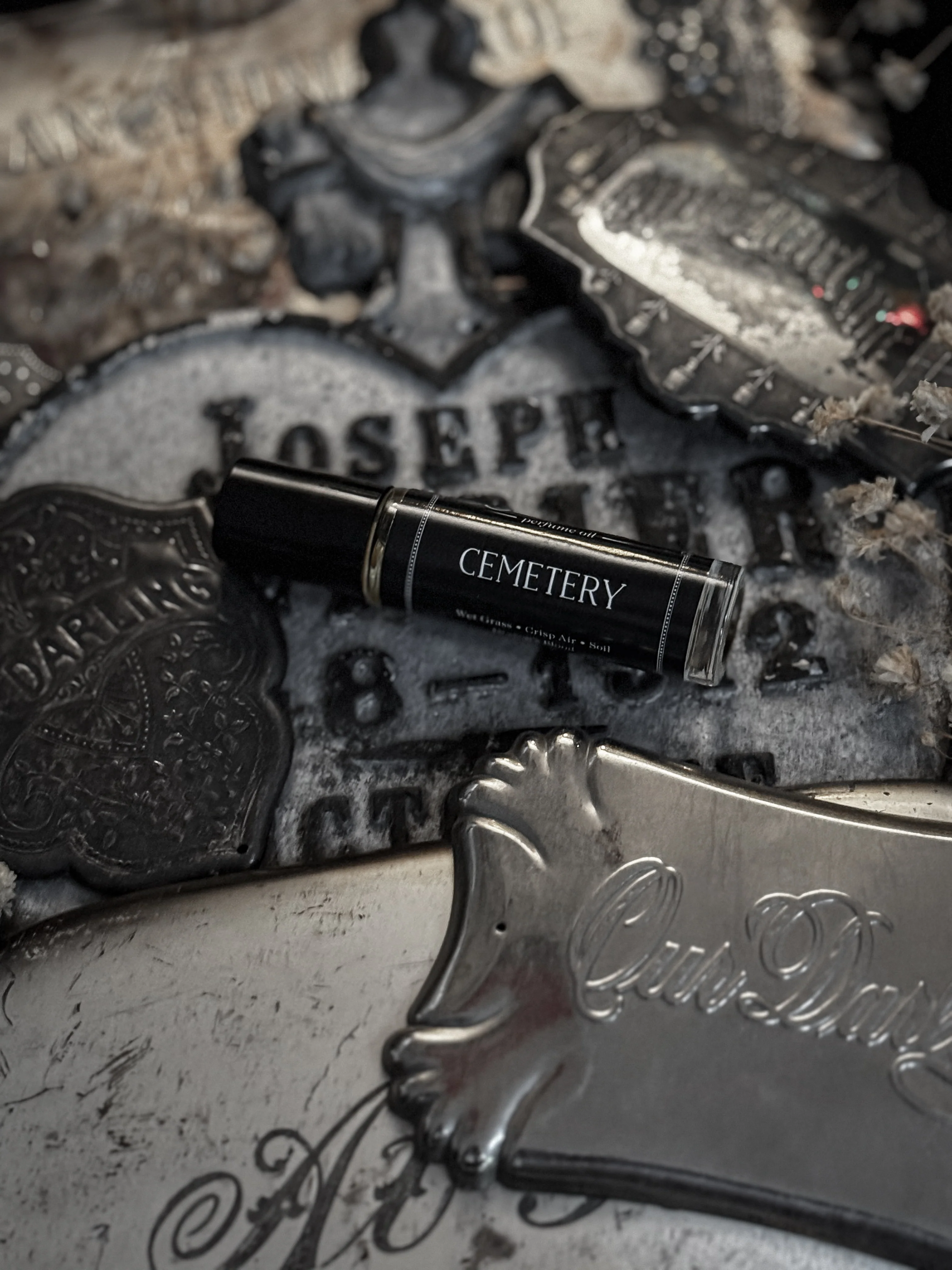 Cemetery (dragon’s blood incense, earth) - Image 3