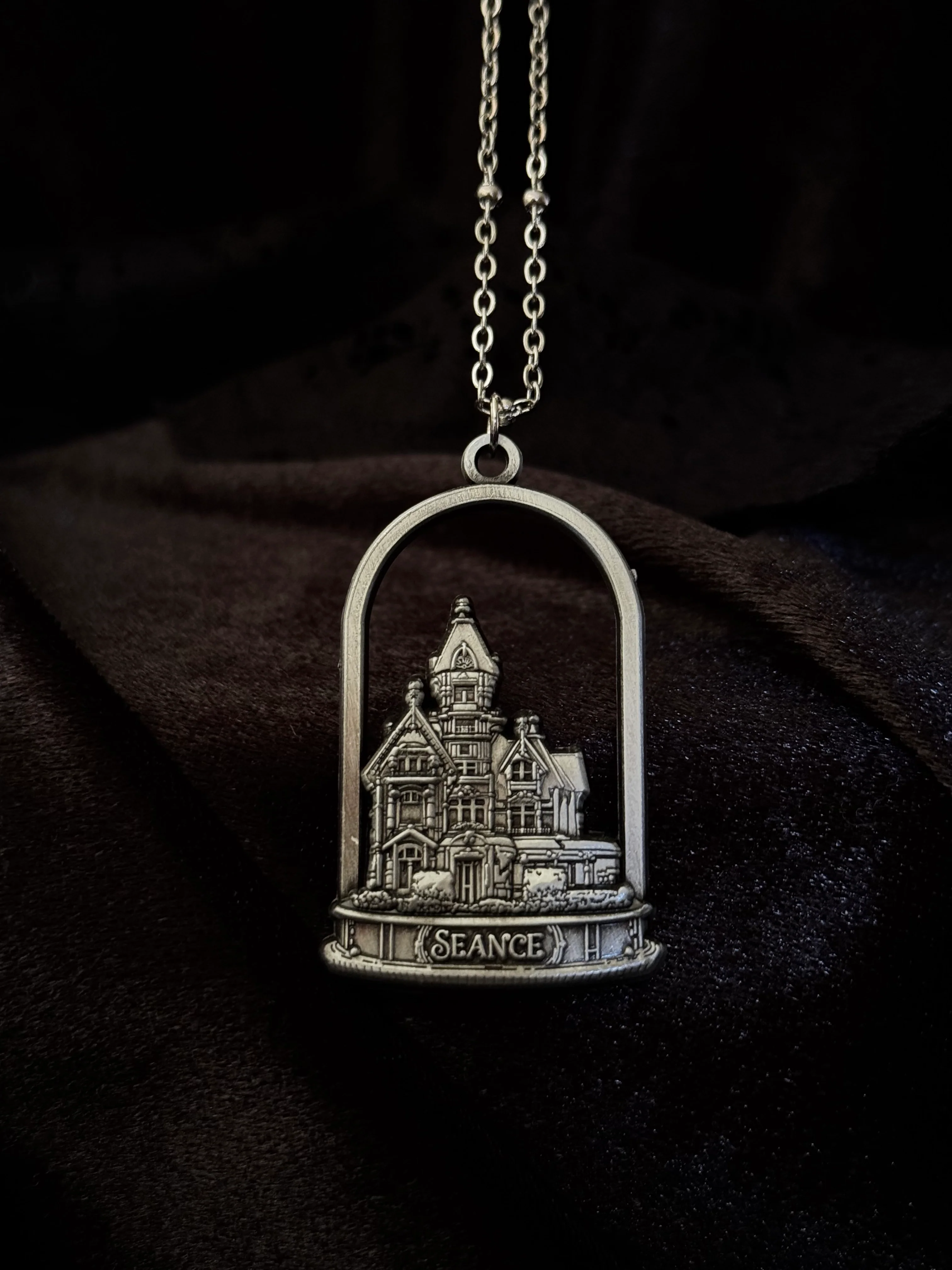 Curious Manor necklace - Image 7