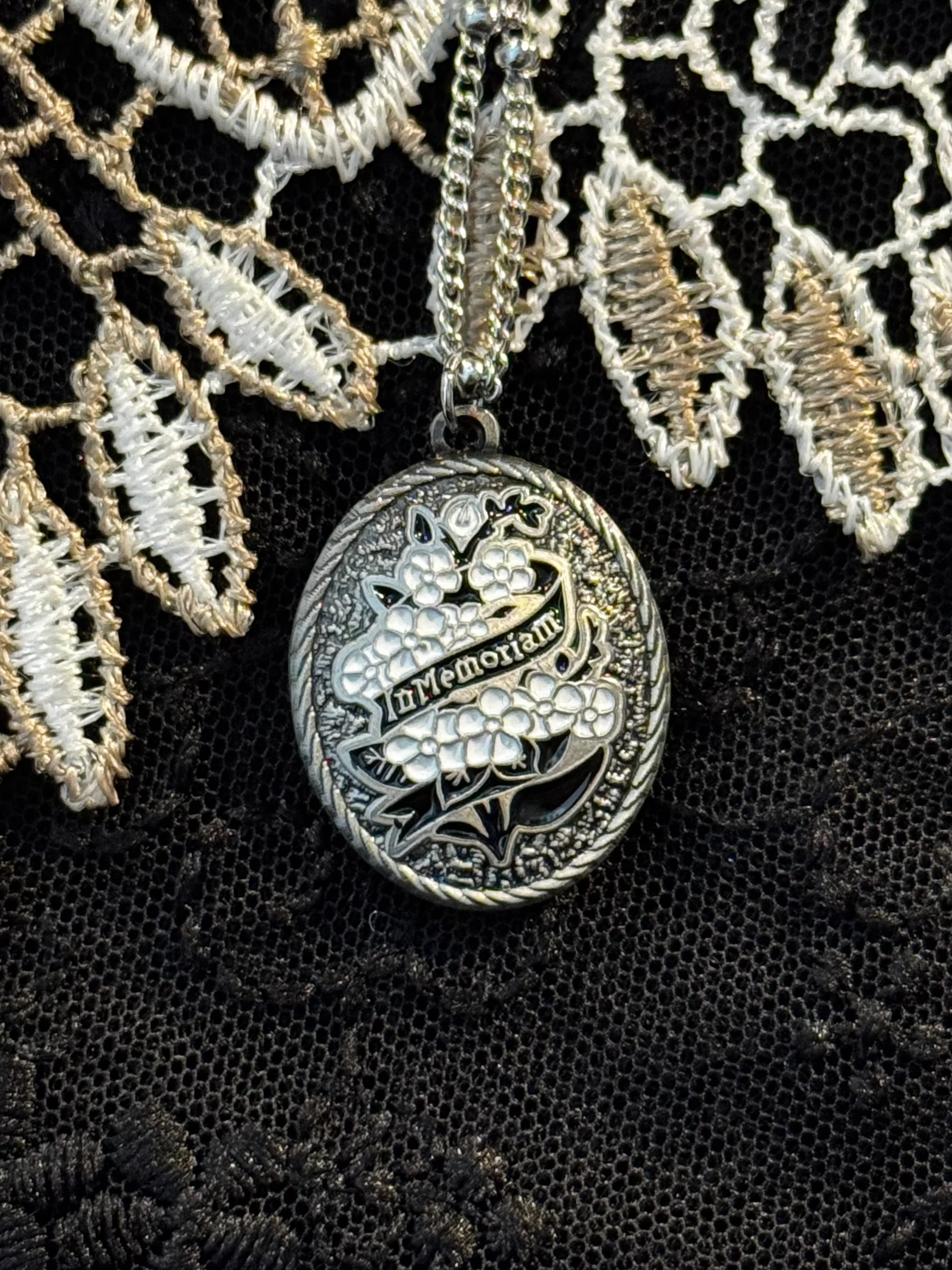 In Memoriam necklace - Image 15