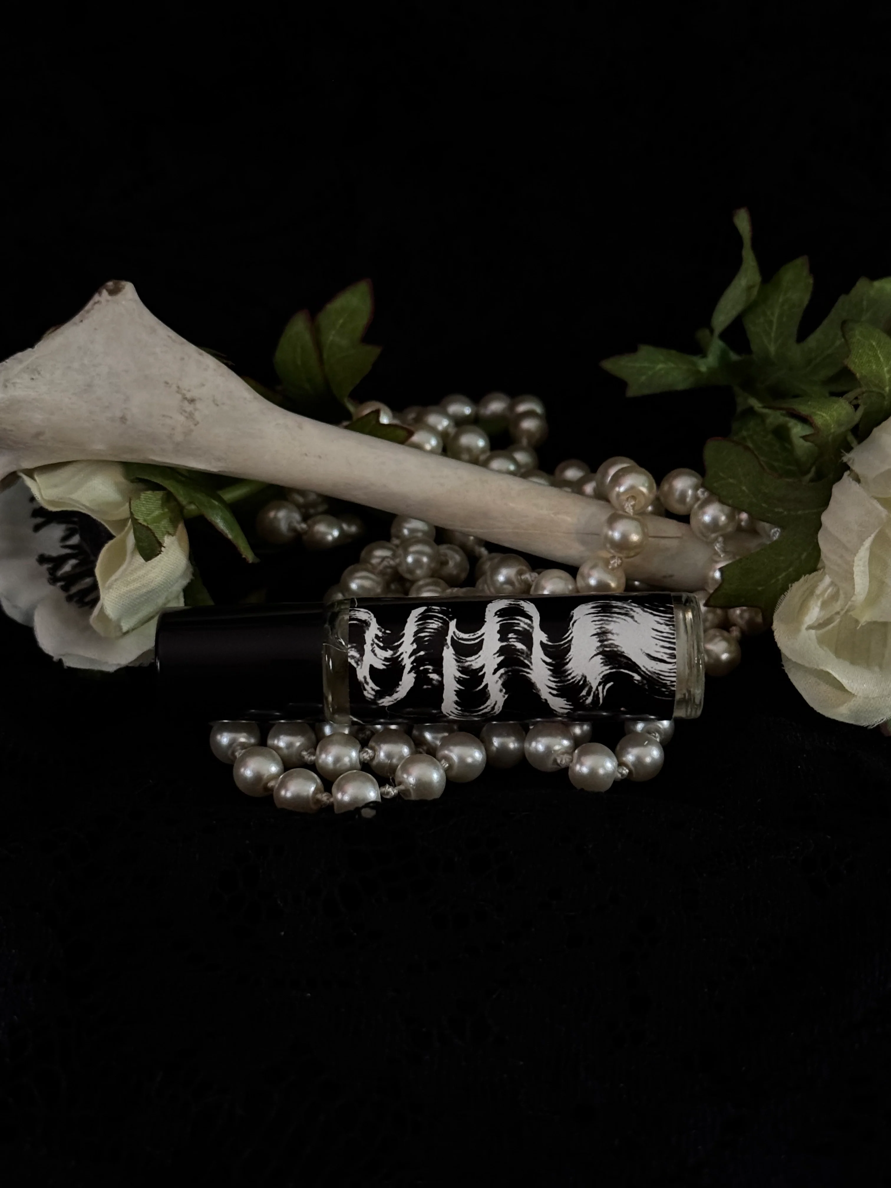 The Bride (lavender & black amber) - Image 17