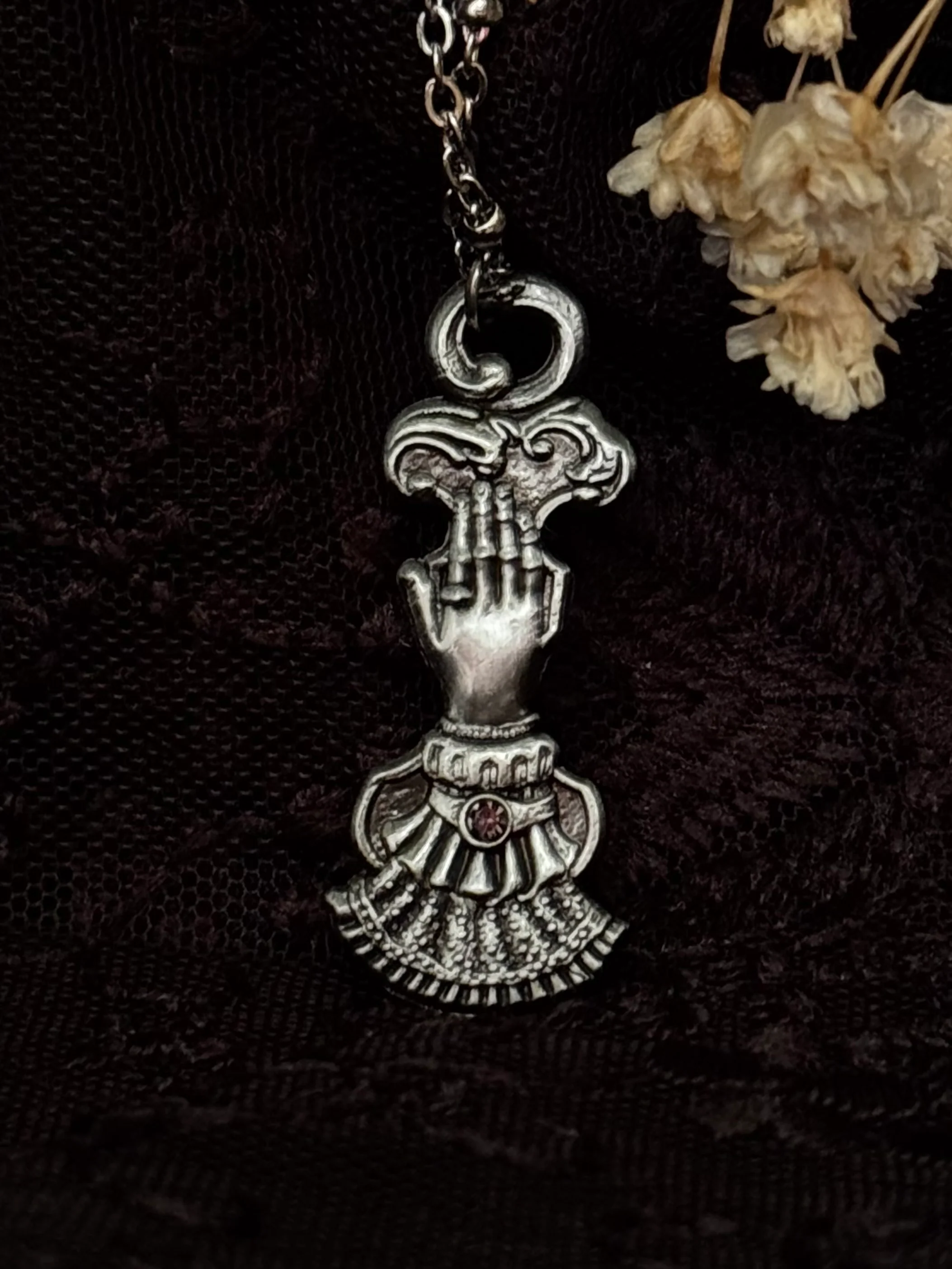 The Medium necklace - Image 4